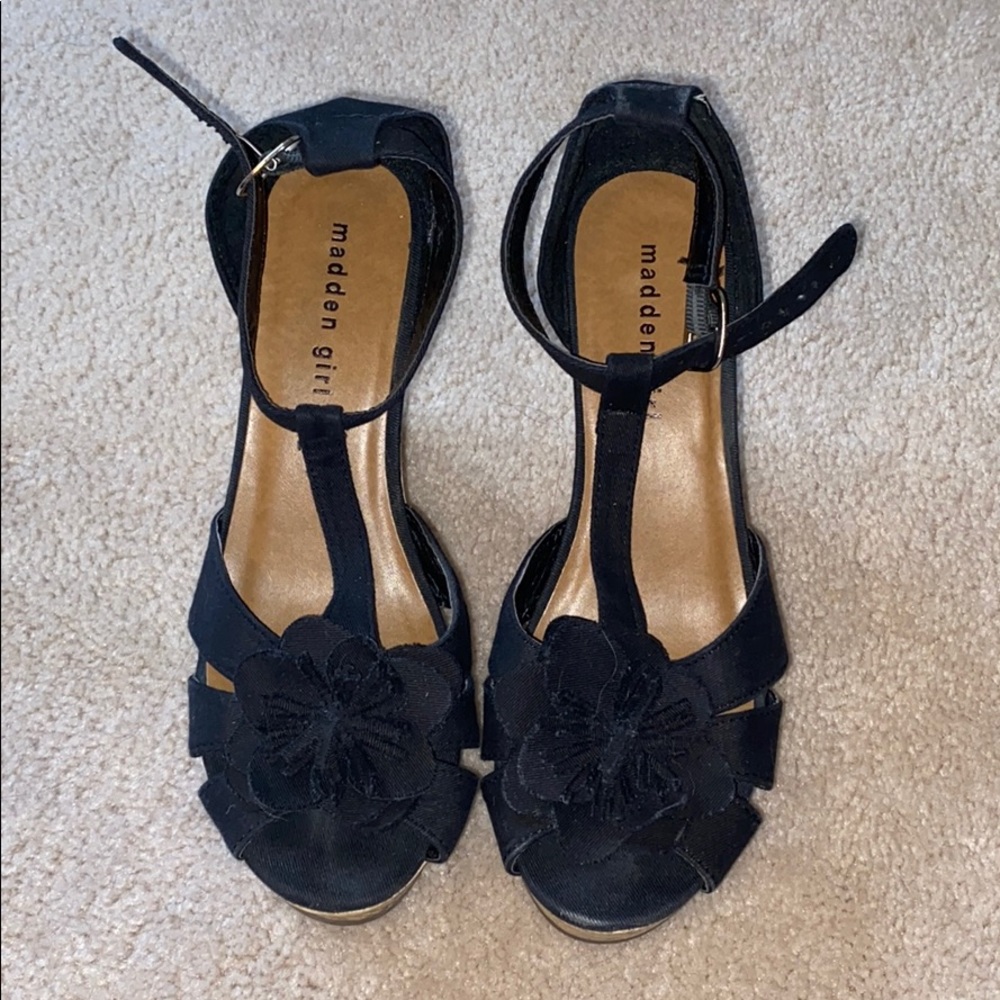 Madden Girl flower toe black wedges. Size 8